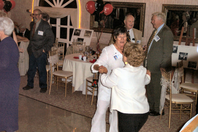 55reunionGrande02.jpg